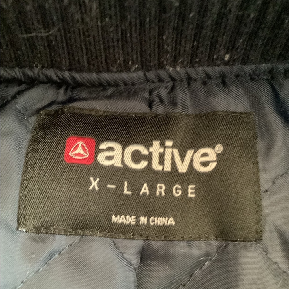 Active Jacket - image 3